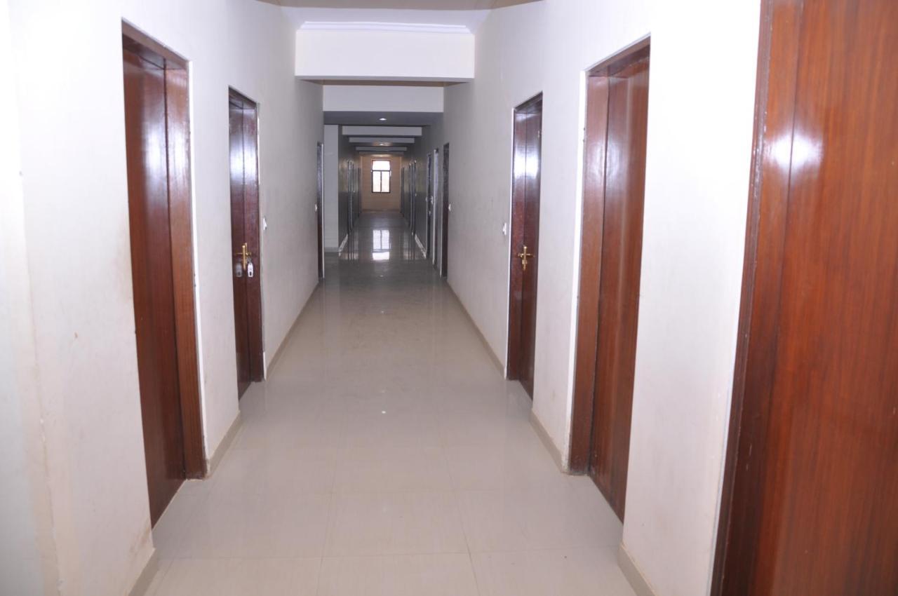 Apano Rajasthan & Resort 3*