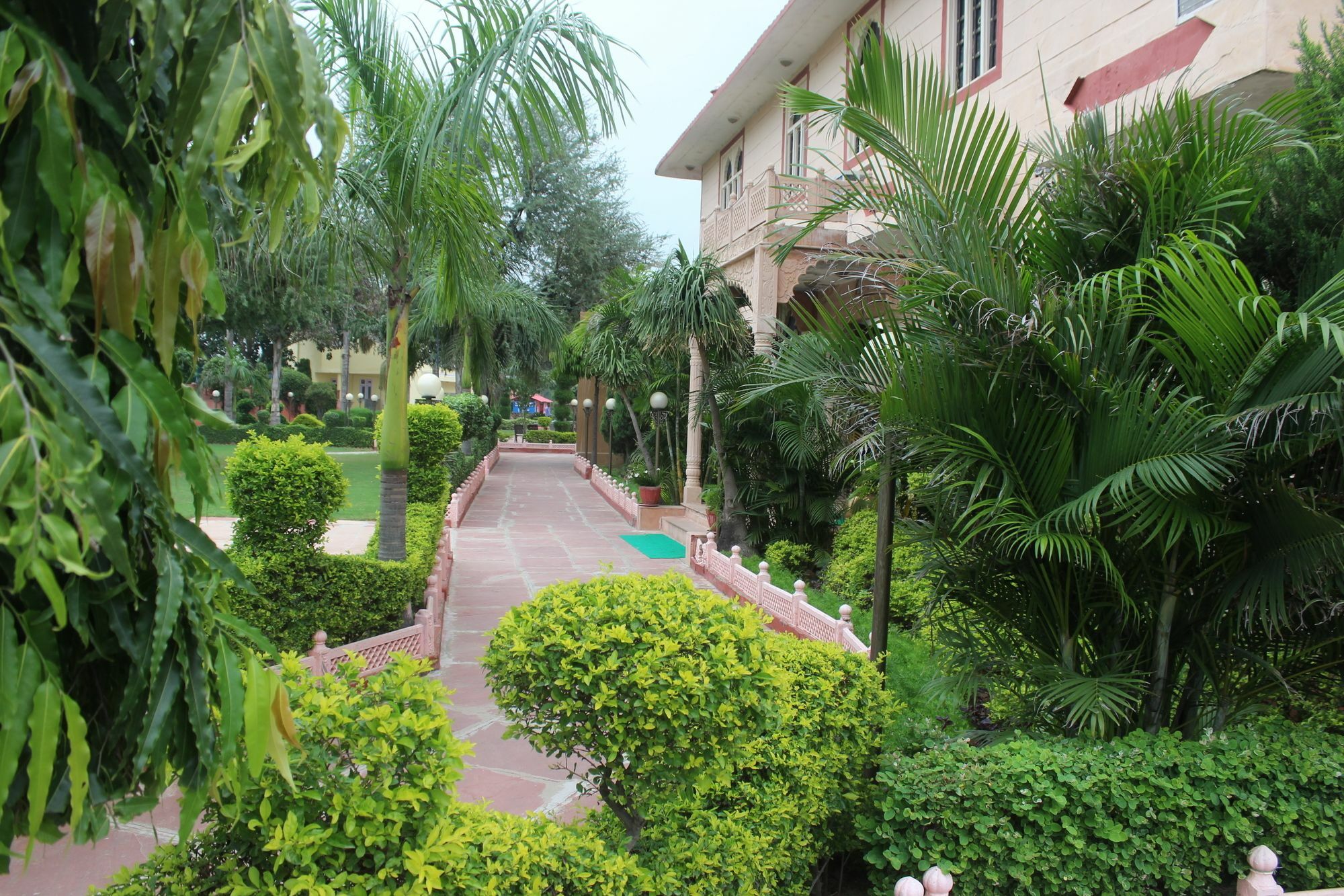 Apano Rajasthan & 3*